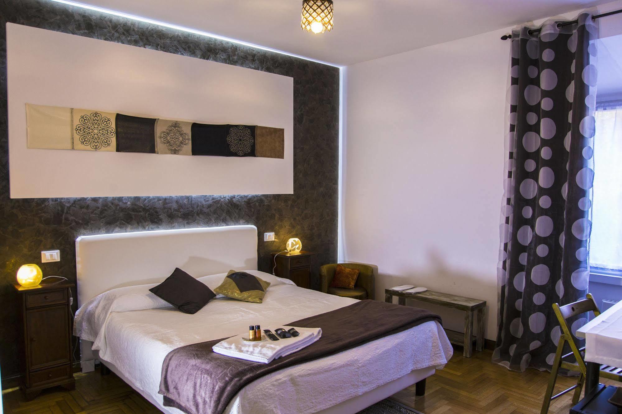 Caroline Rooms Roma Eksteriør bilde