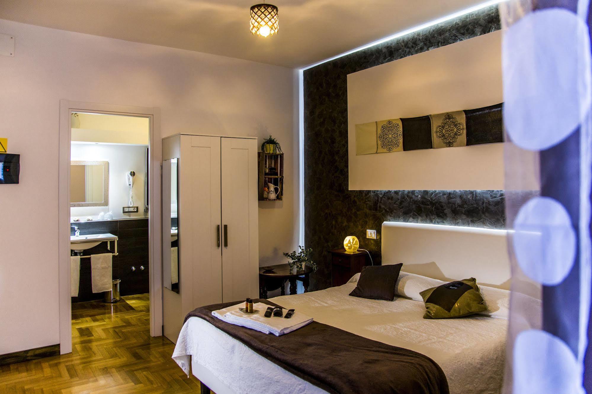Caroline Rooms Roma Eksteriør bilde